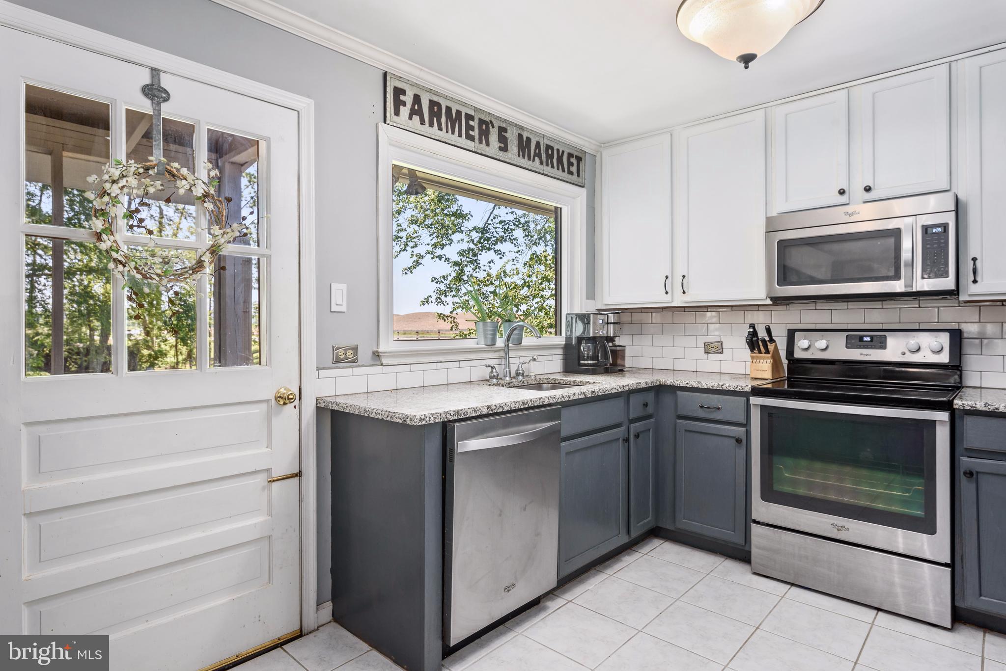 19253 Evergreen Mills Road Leesburg, VA 20175 - Photo 8 of 35 Kitchen