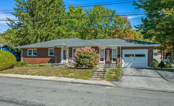 $237,500 | 474 Madison Avenue, Berlin, NH 03570