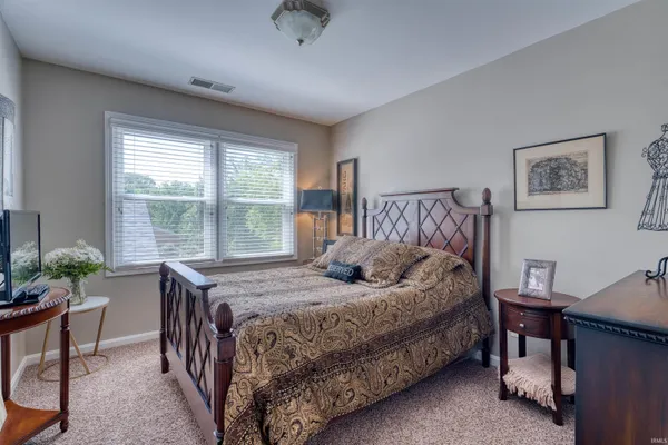 $599,900 | 4354 Ford Road, Mount Vernon, IN 47620