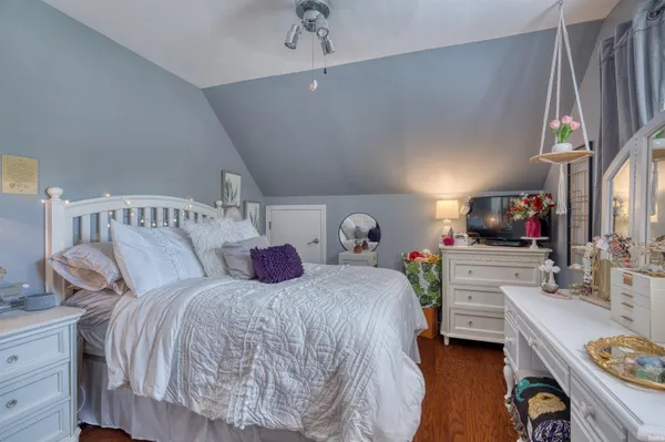 $599,900 | 4354 Ford Road, Mount Vernon, IN 47620