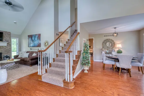 $599,900 | 4354 Ford Road, Mount Vernon, IN 47620
