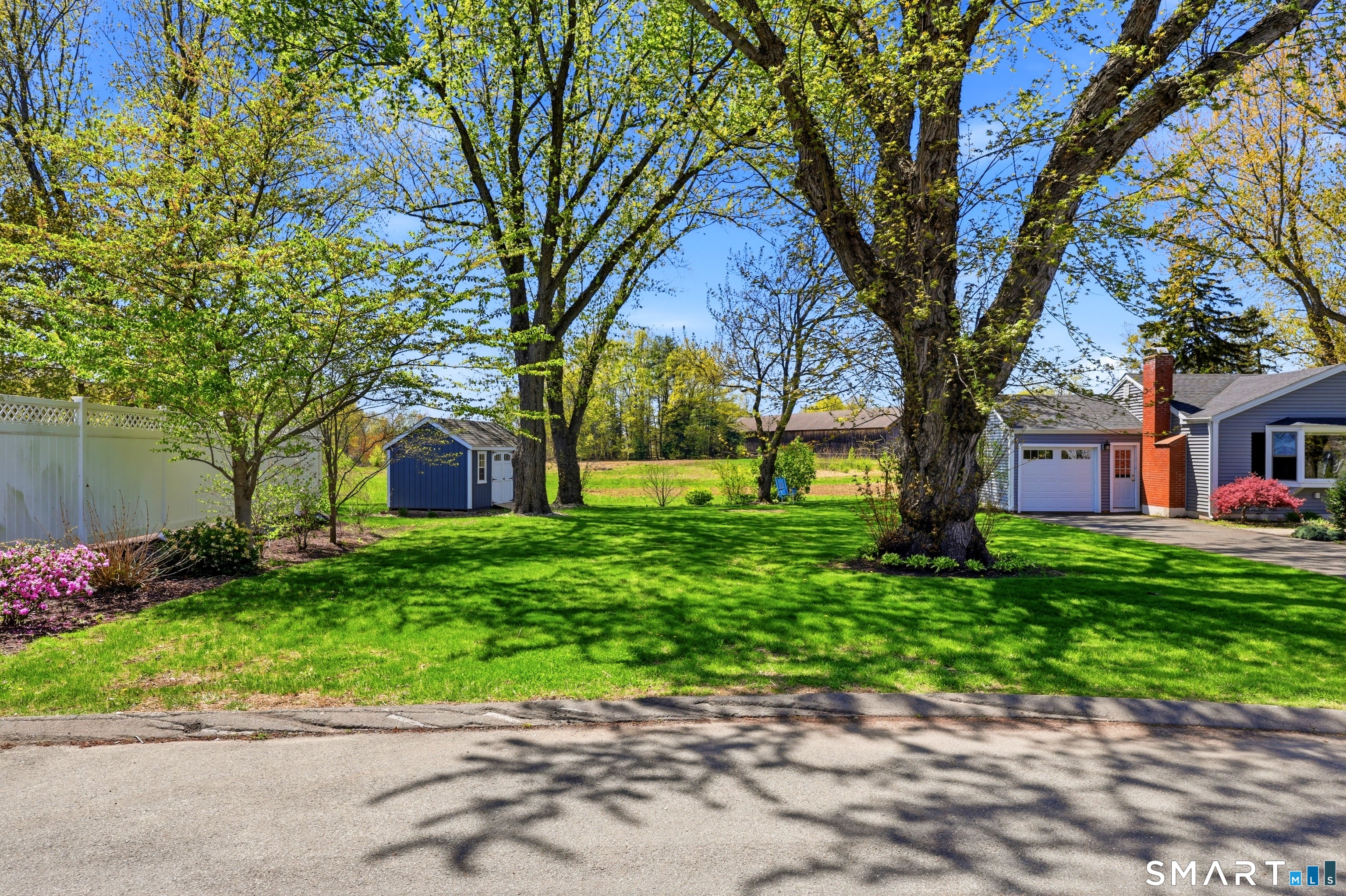 67 Countryside Lane Suffield, CT 06078 - Photo 3 of 38