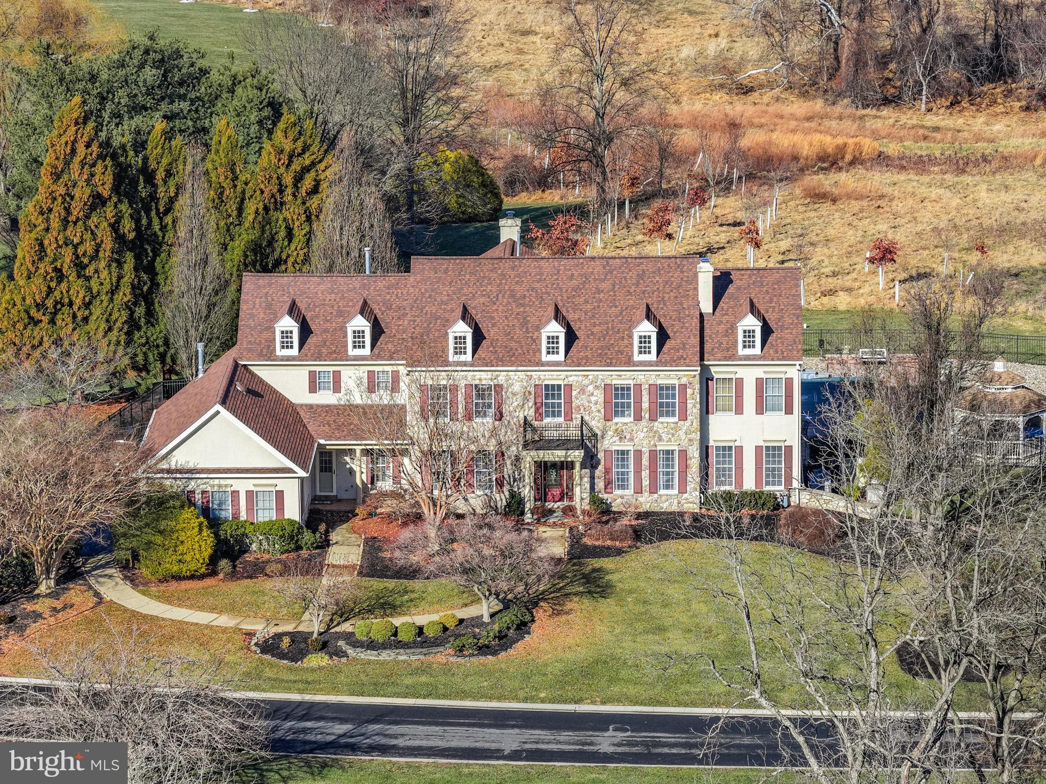 Welcome to 14821 Hunting Way