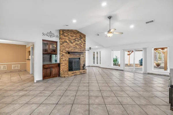 $2,750 | 127 Sagewood Drive, Spring, TX 77386