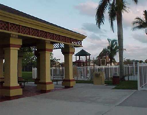 18965 Cloud Boca Raton, FL 33496 - Photo 4 of 15 Additional Photo