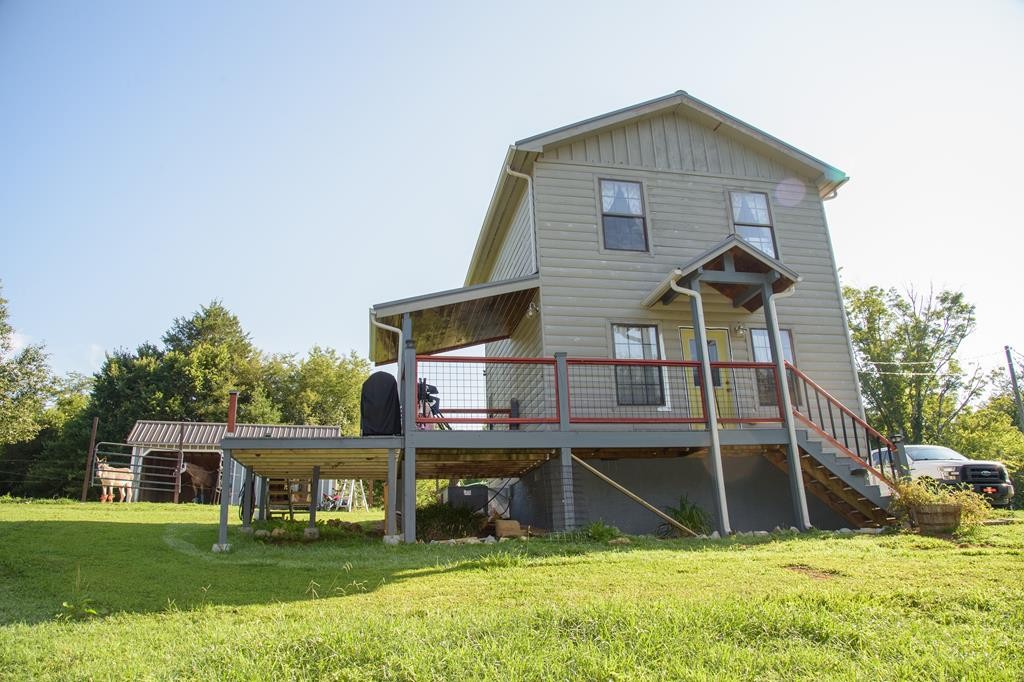 1214 Sugar Loaf Road Sevierville, TN 37876 - Photo 1 of 19 Gallery Image 1