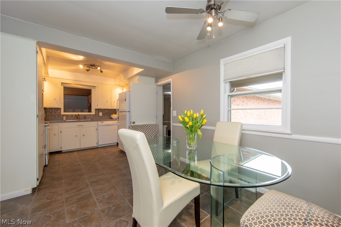 4960 Glenlyn Road Cleveland, OH 44124 - Photo 5 of 26