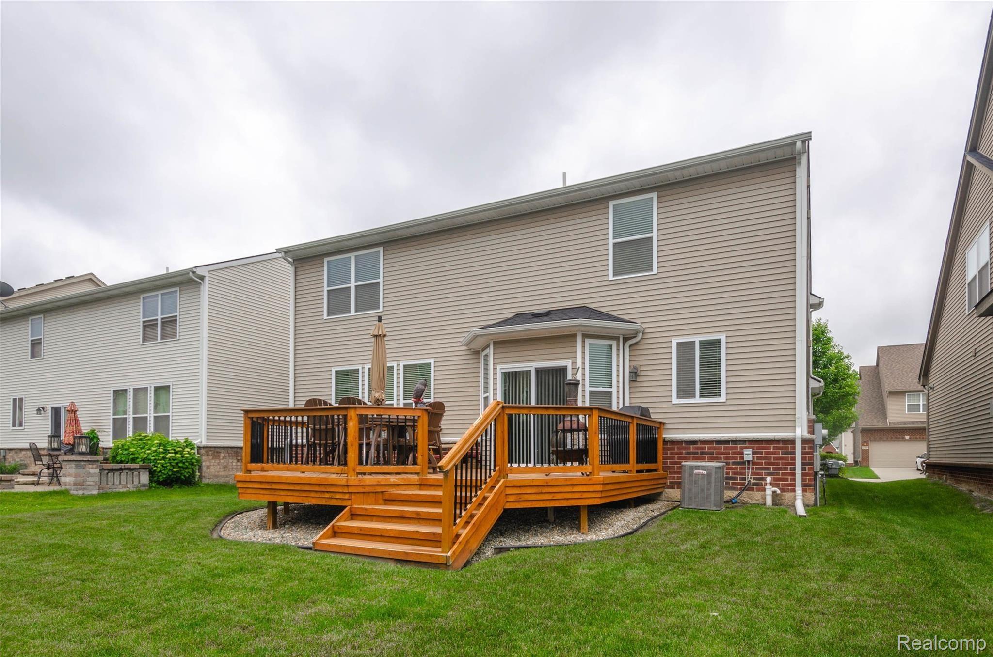 27554 Cromwell Road Novi, MI 48374 - Photo 33 of 36 00__38.jpg