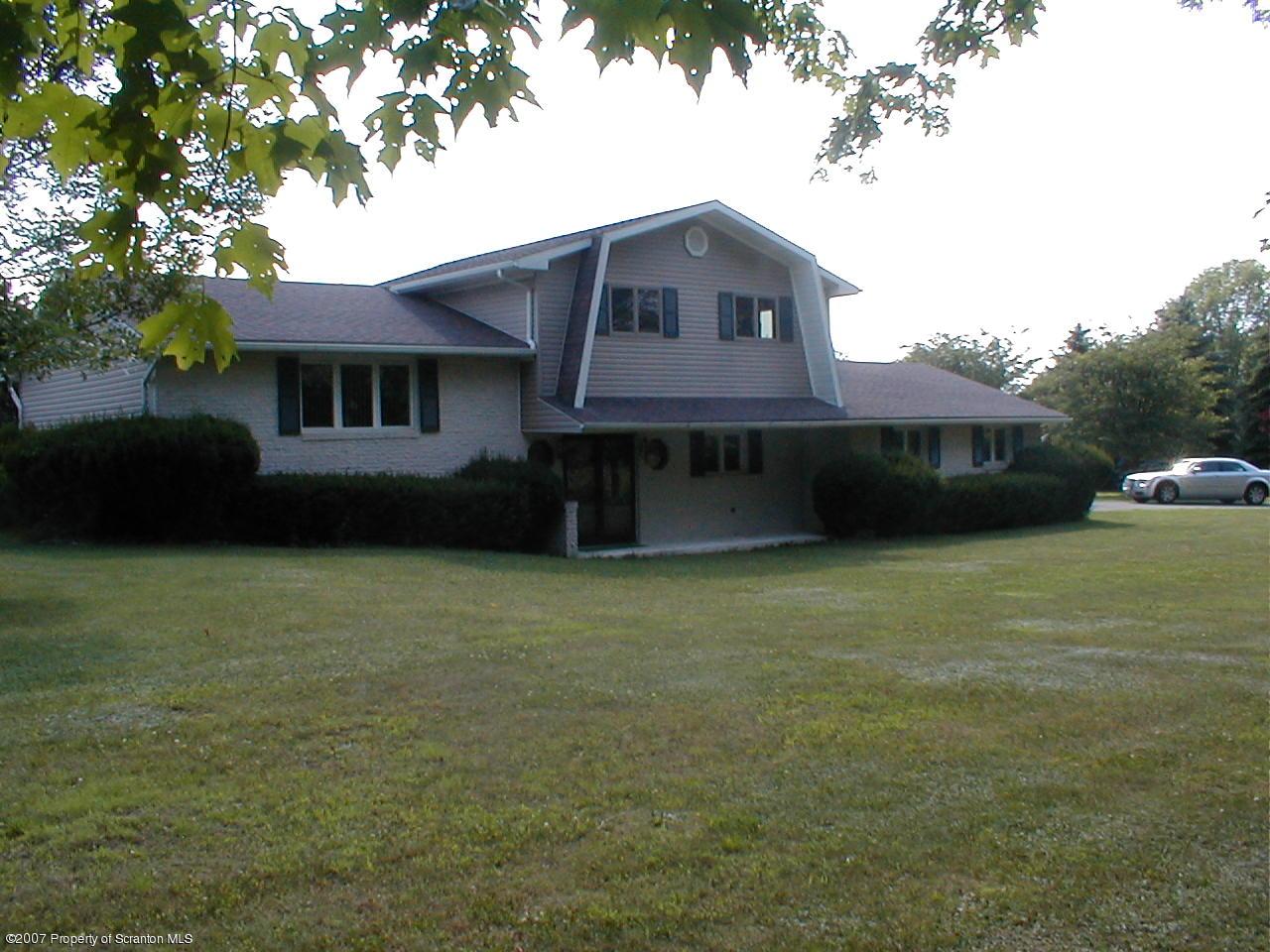 126 Simrell Road Clarks Summit, PA 18411 - Photo 2 of 8 Gallery Image 2