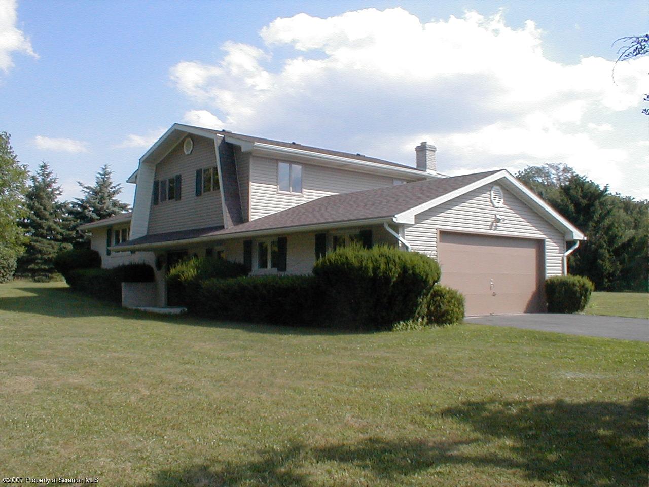126 Simrell Road Clarks Summit, PA 18411 - Photo 3 of 8 Gallery Image 3