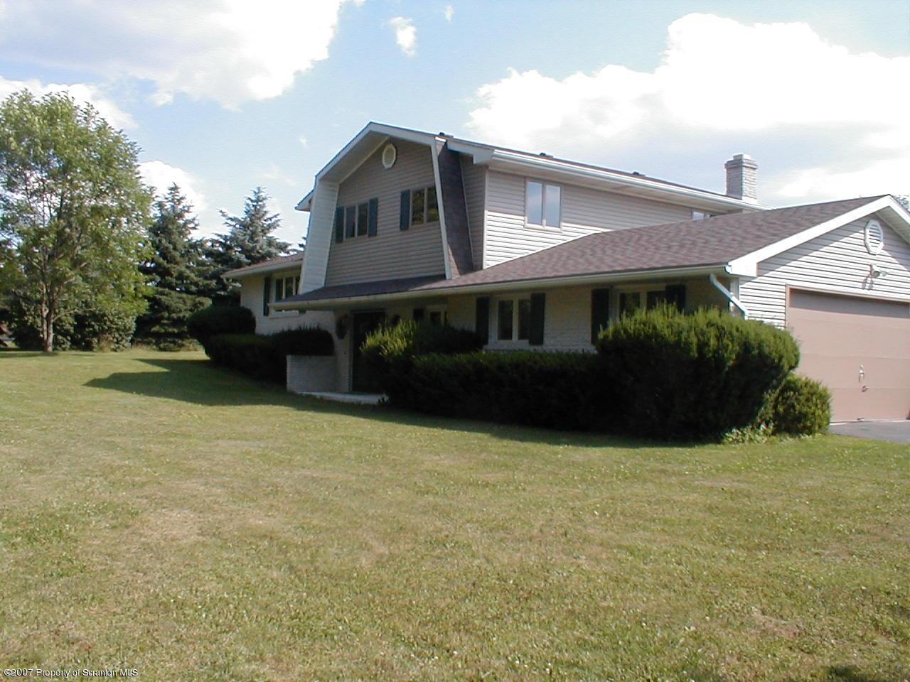 126 Simrell Road Clarks Summit, PA 18411 - Photo 4 of 8 Gallery Image 4