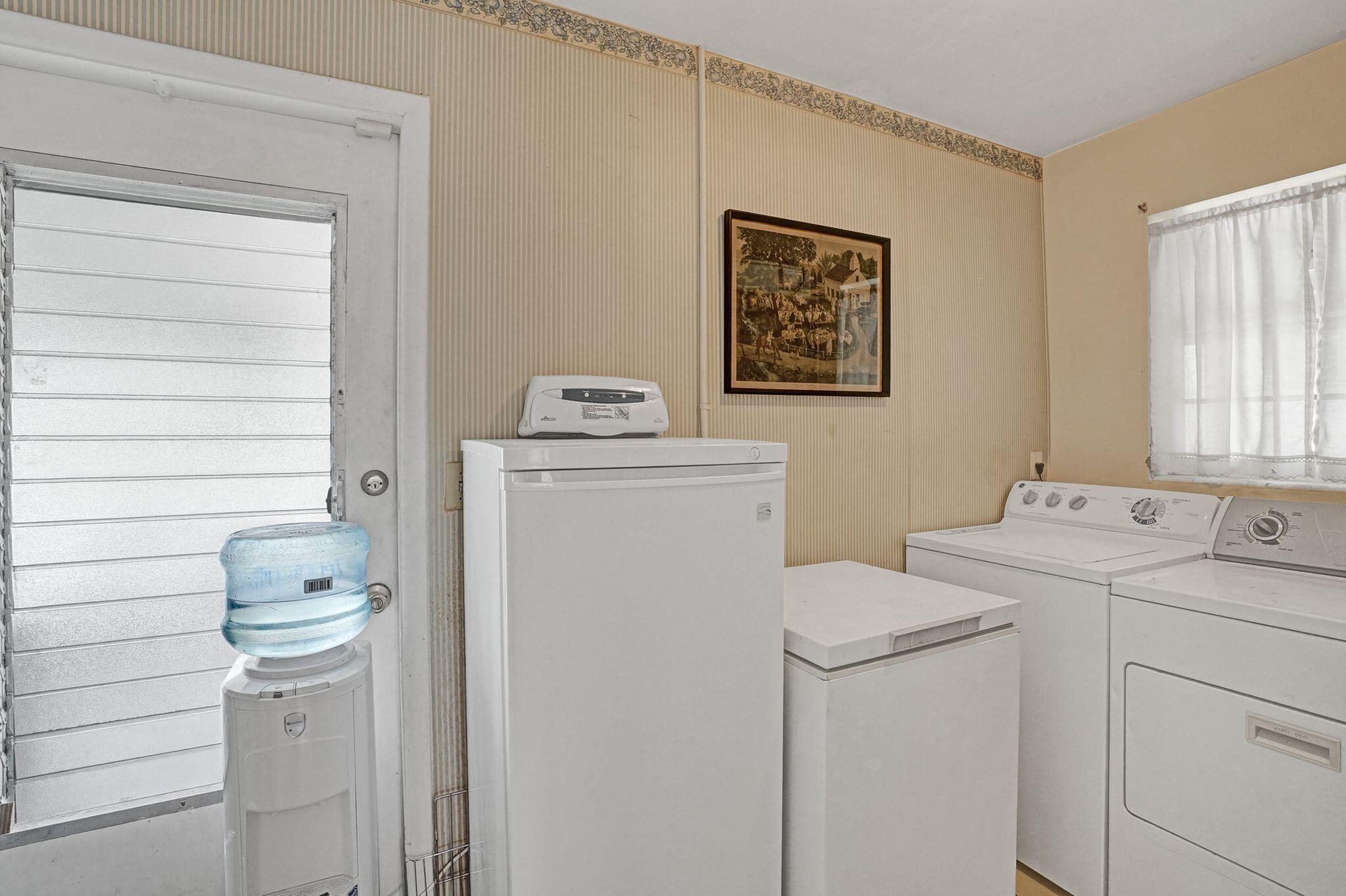 6947 High Ridge Road Lake Worth, FL 33462 - Photo 11 of 45 Laundry Room!