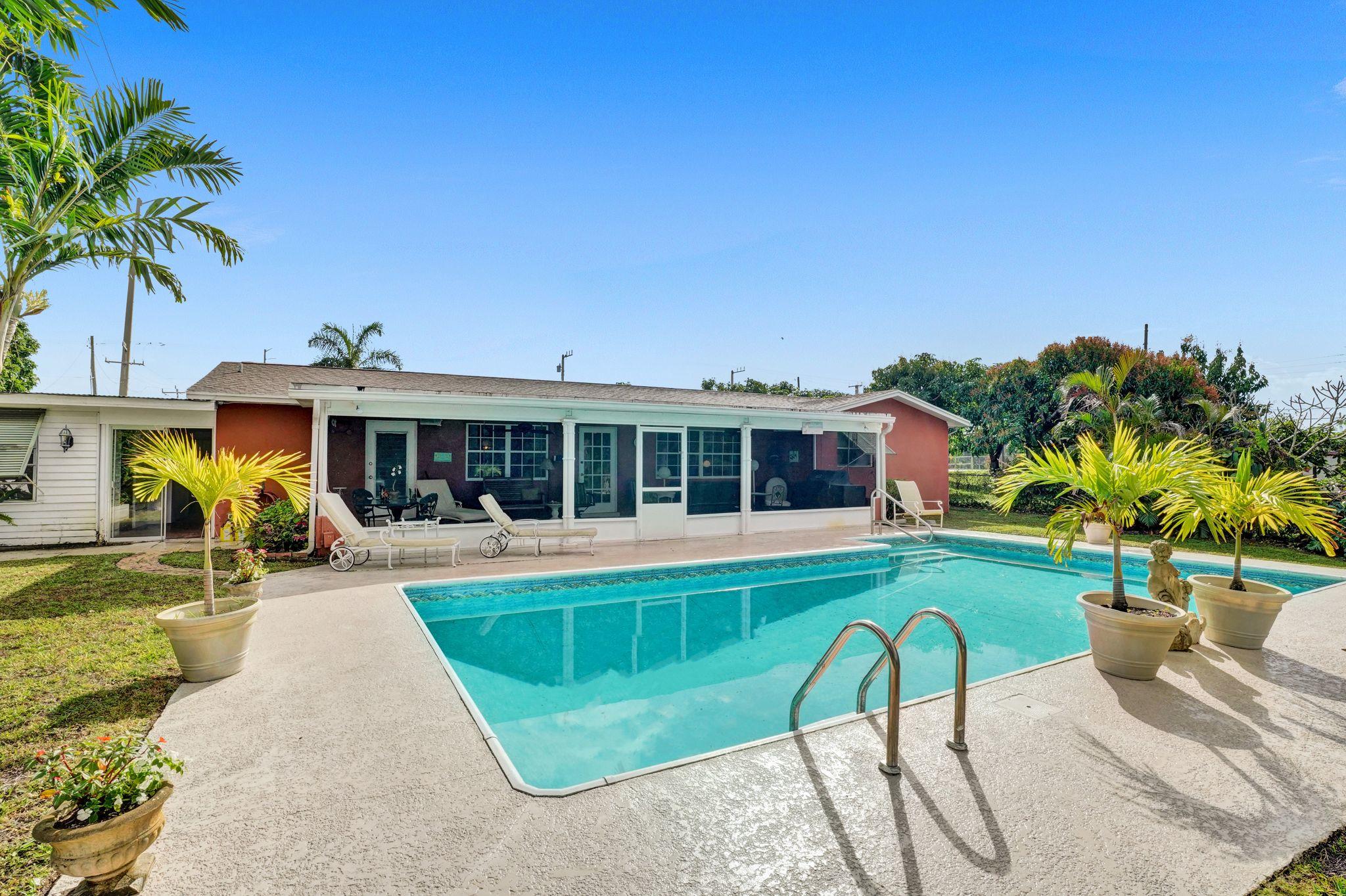 6947 High Ridge Road Lake Worth, FL 33462 - Photo 33 of 45 Great Outdoor Space!