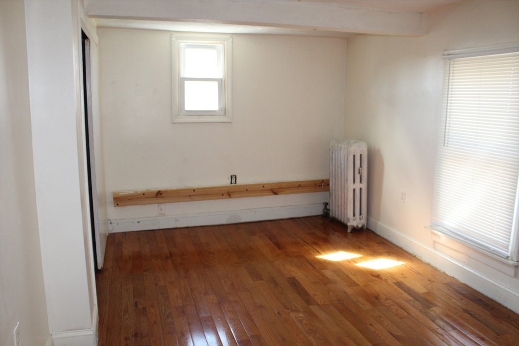 38 Fisk Avenue Somerville, MA 02145 - Photo 11 of 13