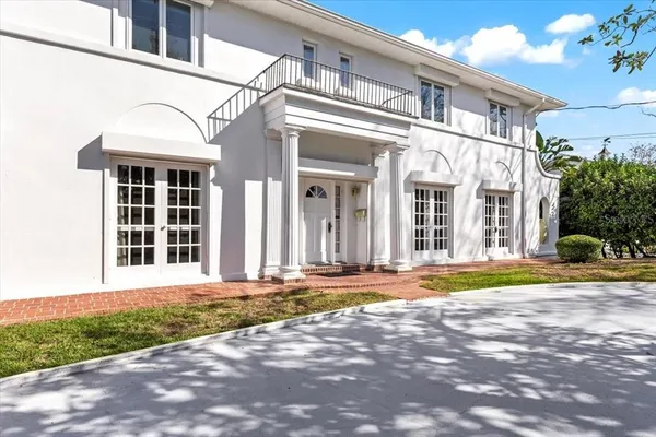 $1,349,900 | 1428 North Halifax Avenue, Daytona Beach, FL 32118