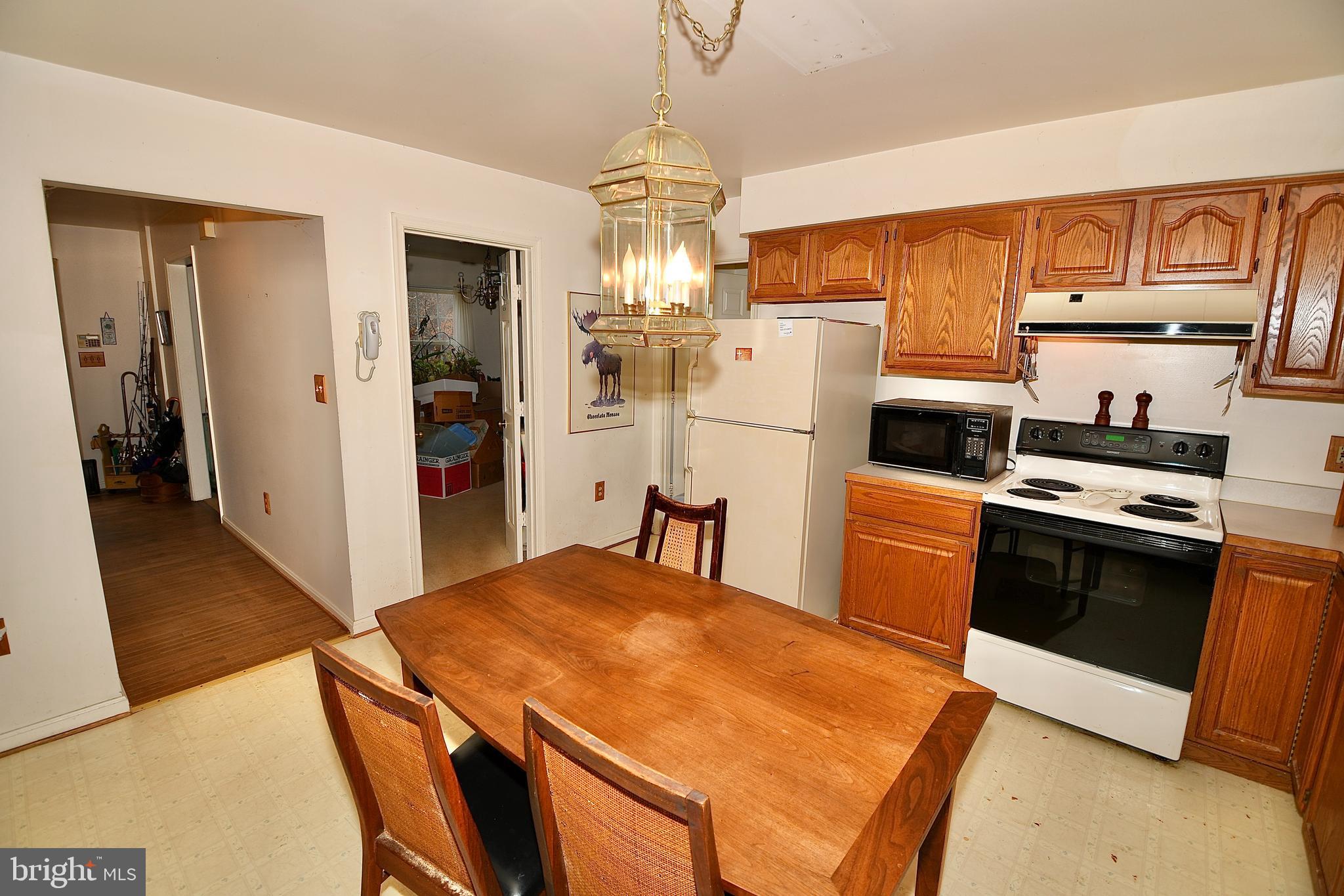 8964 Round Top Road Manassas, VA 20112 - Photo 4 of 8 Gallery Image 4