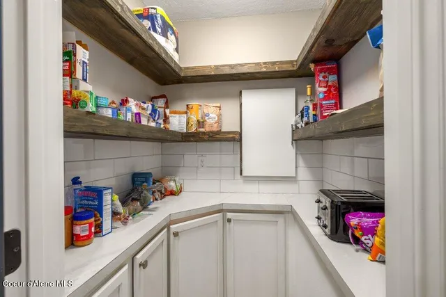 $399,000 | 807 East Garden Avenue, Osburn, ID 83849