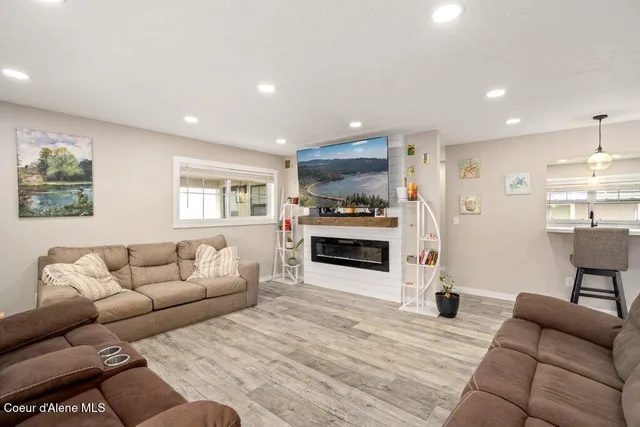 $399,000 | 807 East Garden Avenue, Osburn, ID 83849