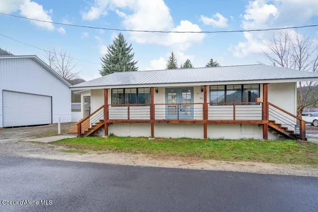 $399,000 | 807 East Garden Avenue, Osburn, ID 83849