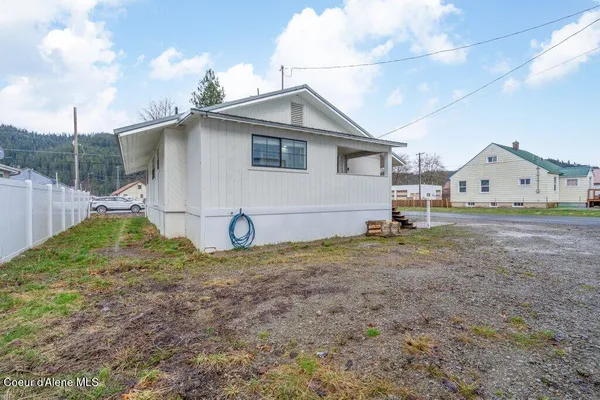 $375,000 | 807 East Garden Avenue, Osburn, ID 83849