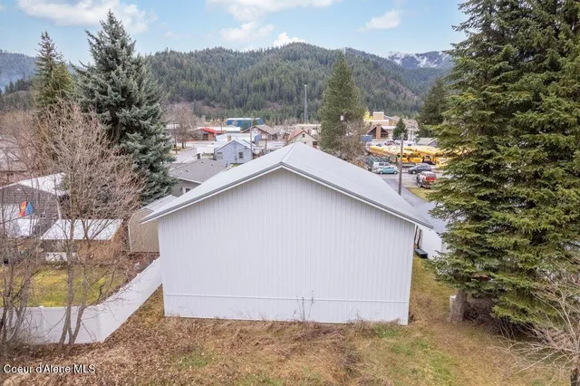 $399,000 | 807 East Garden Avenue, Osburn, ID 83849