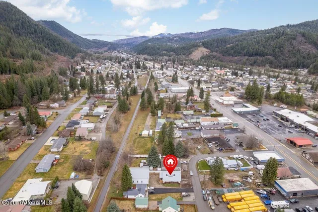 $399,000 | 807 East Garden Avenue, Osburn, ID 83849