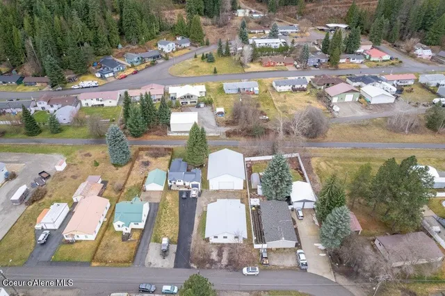 $399,000 | 807 East Garden Avenue, Osburn, ID 83849