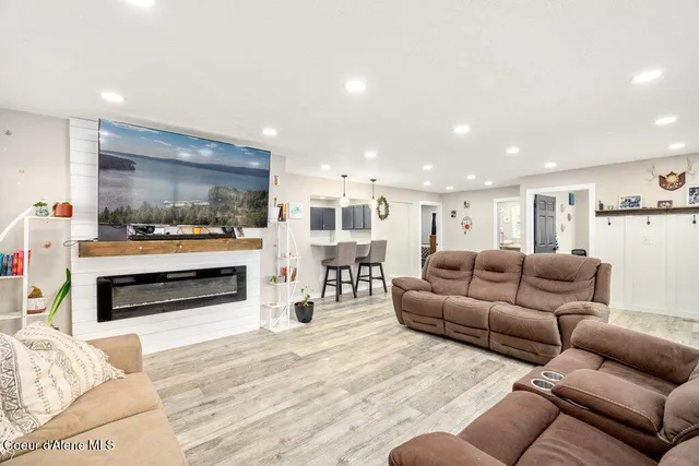 $399,000 | 807 East Garden Avenue, Osburn, ID 83849