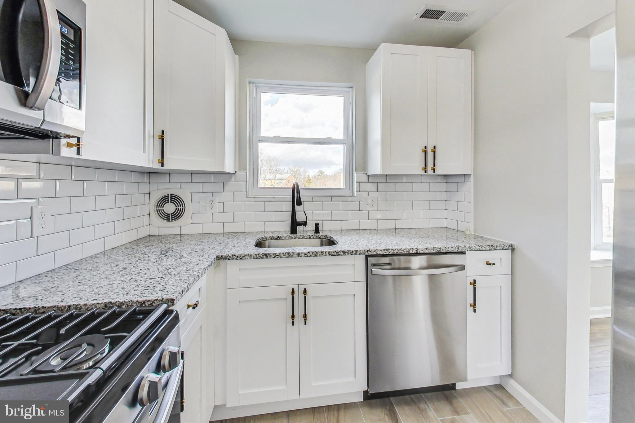1823 Addison Road South District Heights, MD 20747 - Photo 2 of 35 Kitchen