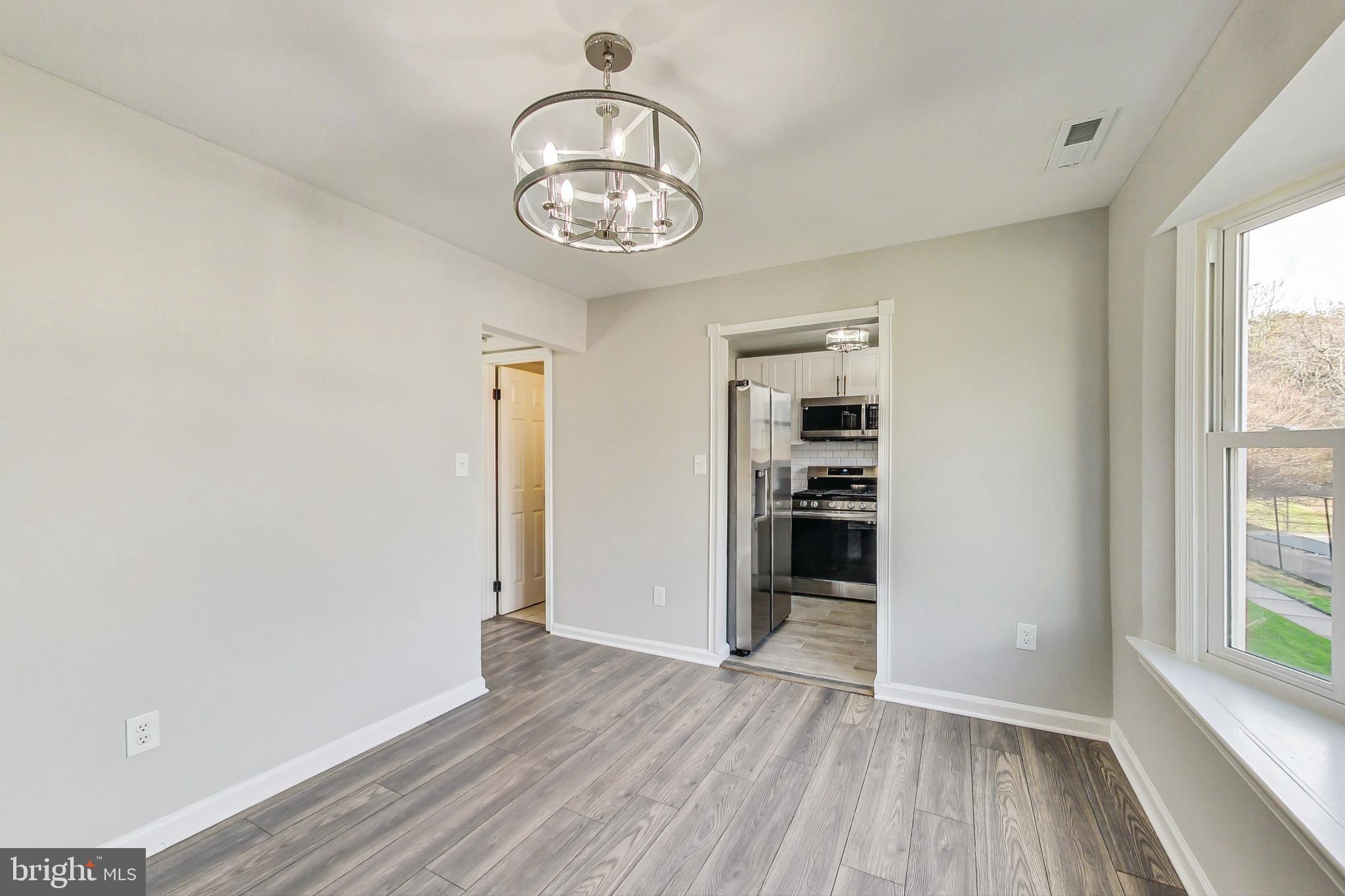 1823 Addison Road South District Heights, MD 20747 - Photo 4 of 35 Dining room