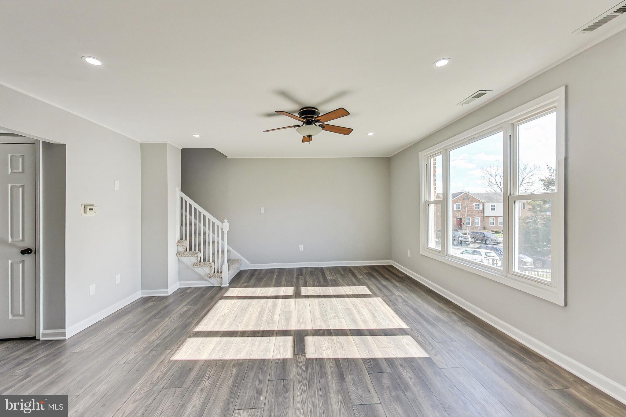 1823 Addison Road South District Heights, MD 20747 - Photo 8 of 35 Living room