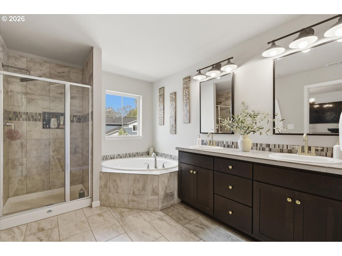 7320 North 93rd Loop Camas, WA 98607 - Photo 19 of 36 Bathroom