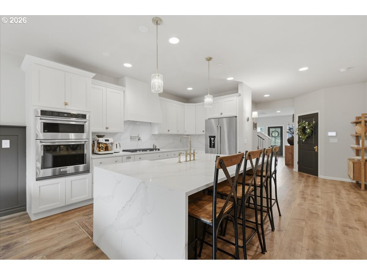 7320 North 93rd Loop Camas, WA 98607 - Photo 9 of 36 Kitchen