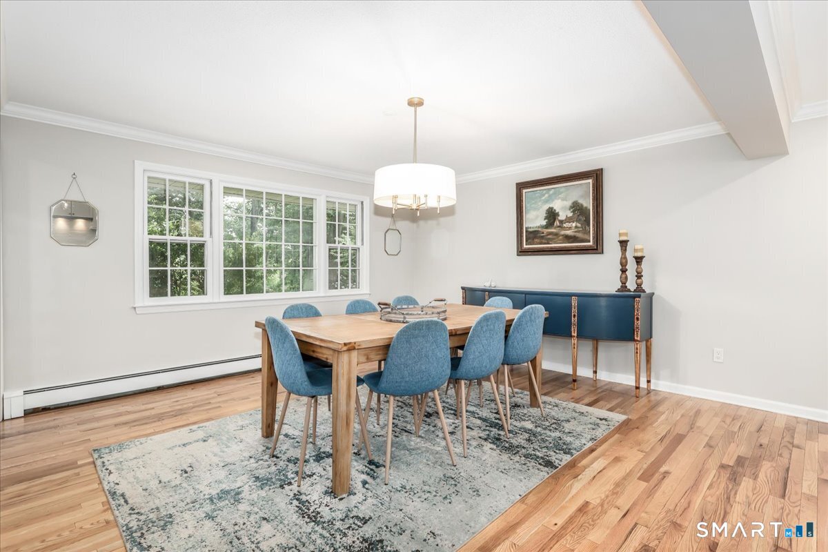 139 Seth Low Mountain Road Ridgefield, CT 06877 - Photo 11 of 40