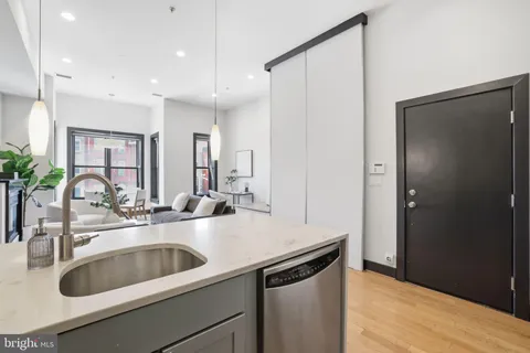 $610,000 | 1127 6th Street Northwest, Unit 200, Washington, DC 20001