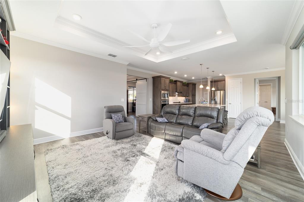 8457 Southwest 97th Circle Ocala, FL 34481 - Photo 15 of 62 a living room with furniture