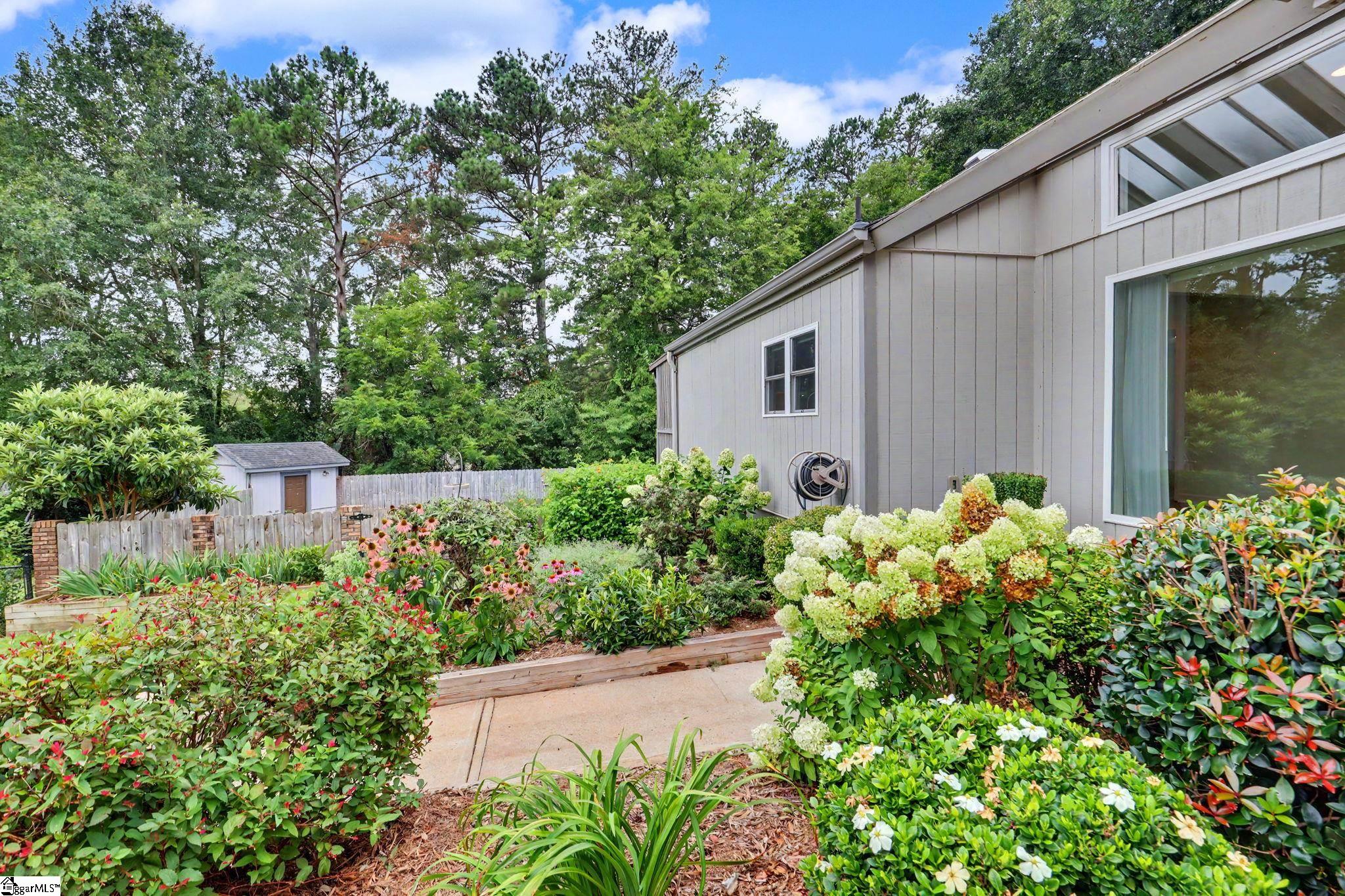 203 Mockingbird Street Seneca, SC 29672 - Photo 2 of 45 Gallery Image 2