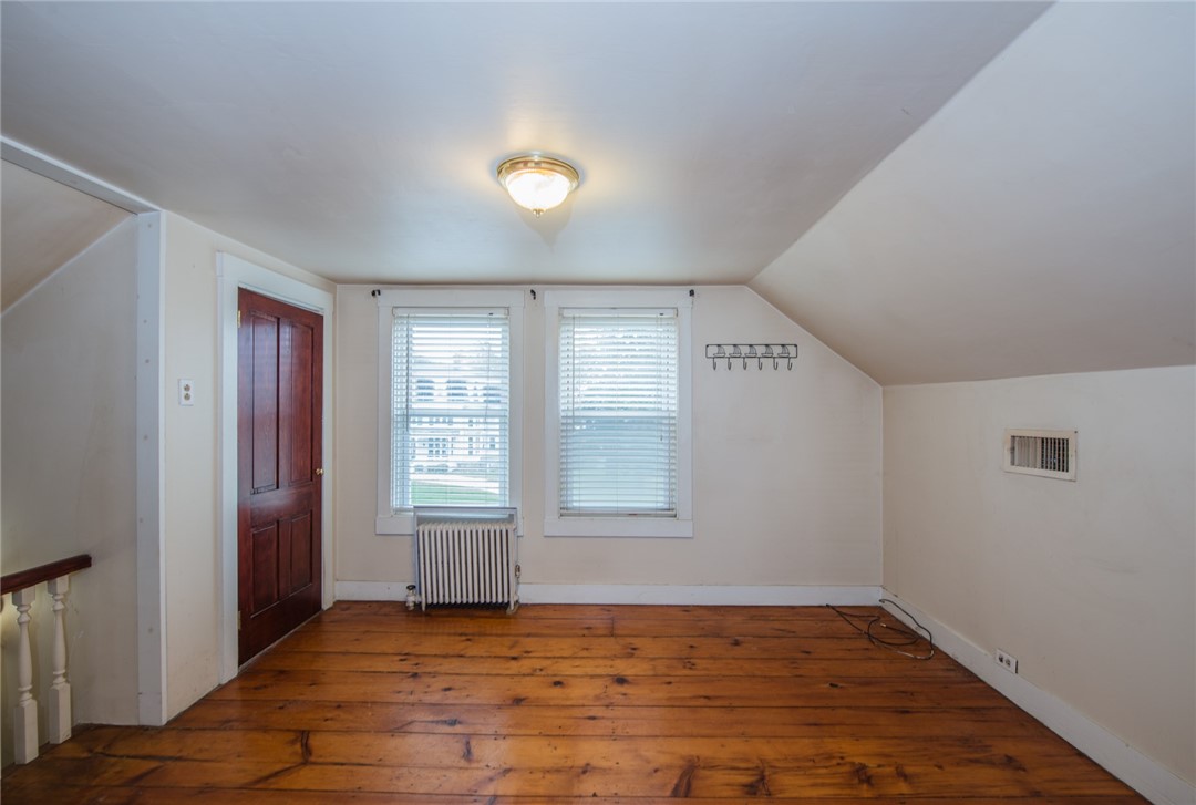 2944 East Main Road Portsmouth, RI 02871 - Photo 18 of 30 Bedroom