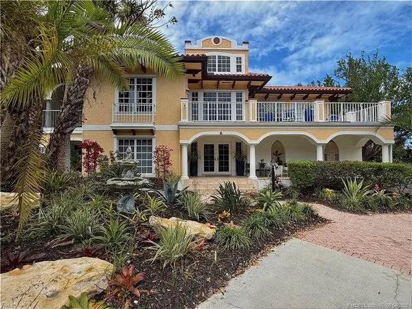 $1,950,000 | 6 Castle Hill Way, Stuart, FL 34996