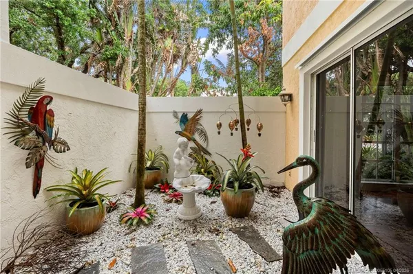 $1,950,000 | 6 Castle Hill Way, Stuart, FL 34996