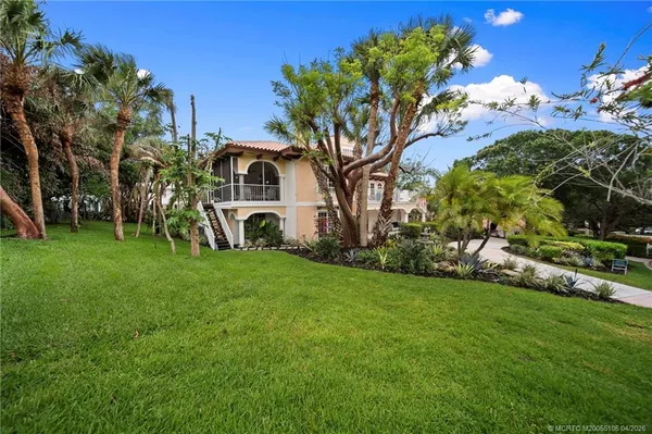 $1,950,000 | 6 Castle Hill Way, Stuart, FL 34996