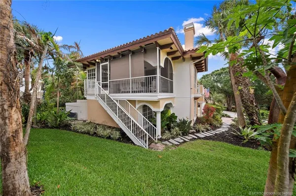 $1,950,000 | 6 Castle Hill Way, Stuart, FL 34996