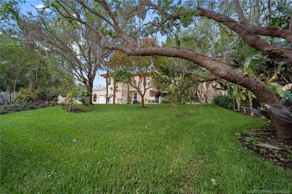 $1,950,000 | 6 Castle Hill Way, Stuart, FL 34996