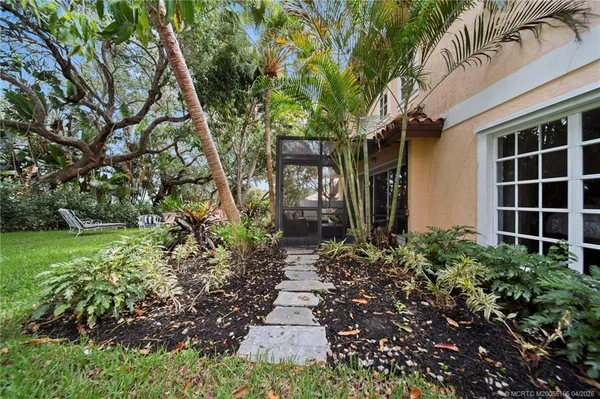 $1,950,000 | 6 Castle Hill Way, Stuart, FL 34996