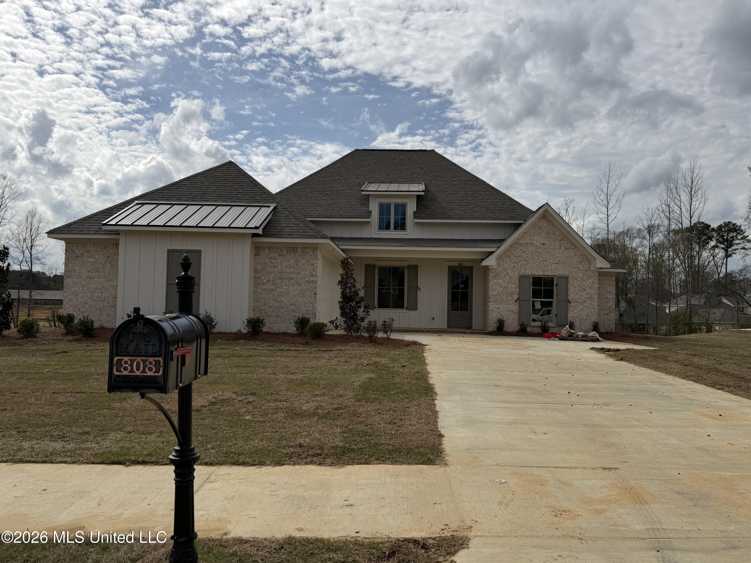 808 Albany Street Brandon, MS 39042 - Photo 1 of 8 IMG_3472