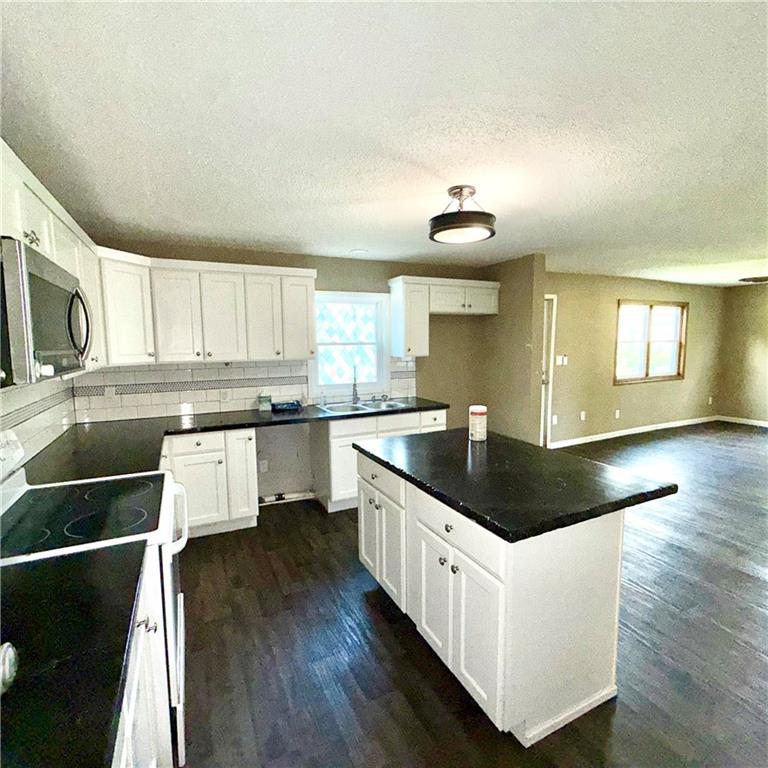 401 West Chestnut Street Archie, MO 64725 - Photo 3 of 71