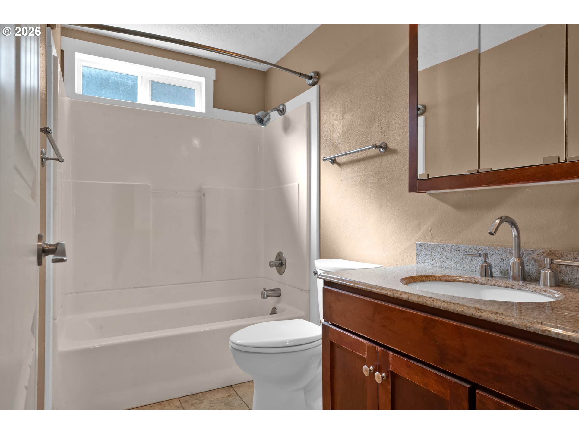 947 South R Street Cottage Grove, OR 97424 - Photo 29 of 48 Bathroom