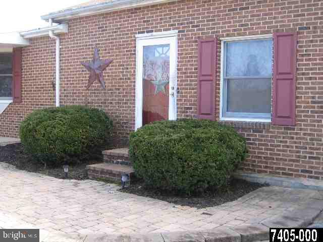 240 Quickel Road Dover, PA 17315 - Photo 4 of 25