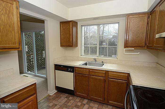 14926 Habersham Circle Silver Spring, MD 20906 - Photo 4 of 18 Kitchen