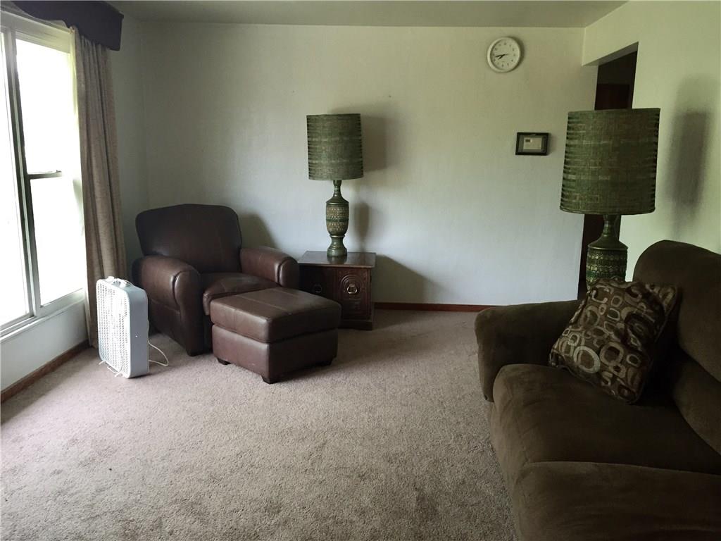 5281 Ranchview Drive Pittsburgh, PA 15236 - Photo 2 of 9 Gallery Image 2